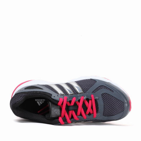 adidas阿迪达斯女子跑步鞋Q22312