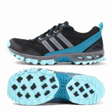 adidas阿迪达斯女子跑步鞋Q22382