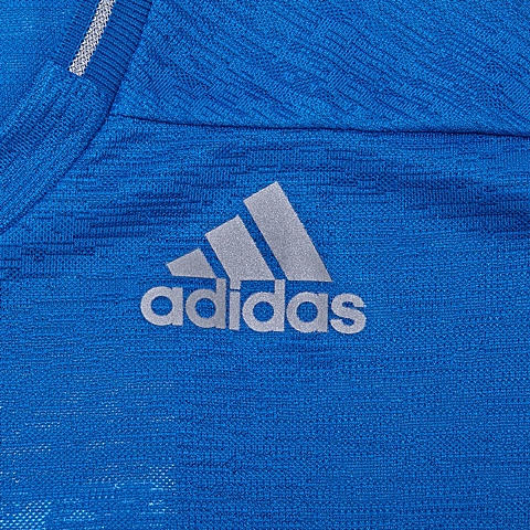 adidas阿迪达斯新款男子运动挑战系列短袖T恤AK2094