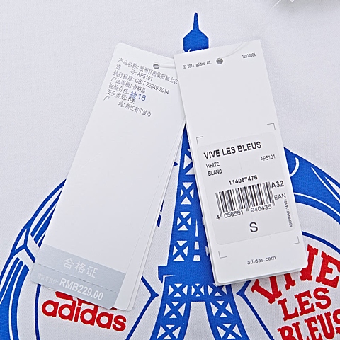 adidas阿迪达斯新款女子图案系列T恤AP5101