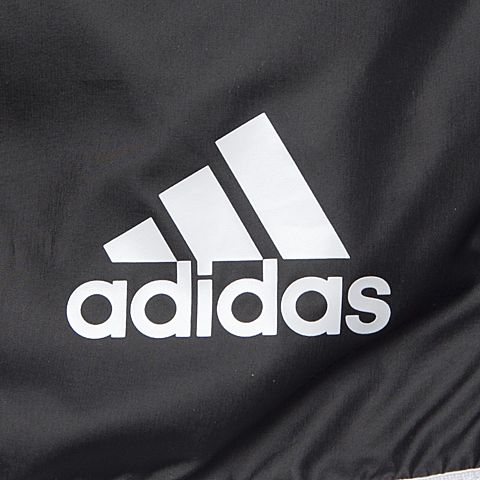 adidas阿迪达斯新款女子运动系列针织短裤BK5461