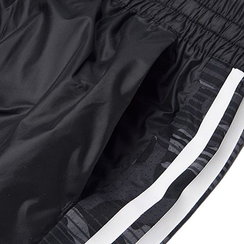 adidas阿迪达斯新款女子运动系列针织短裤BK5461