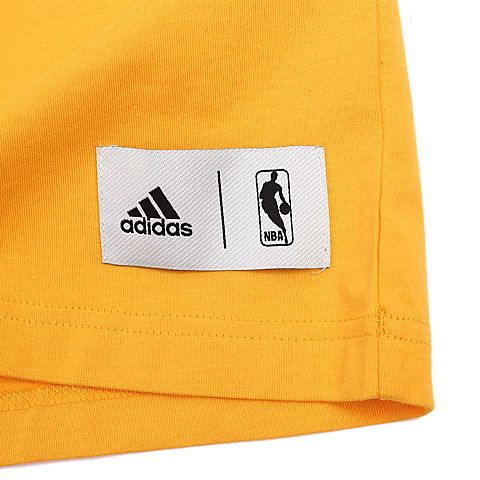 adidas阿迪达斯新款男子篮球图案系列圆领T恤CE7819