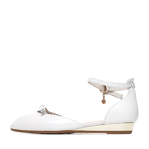 BASTO/百思图春季专柜同款白色羊皮时尚优雅坡跟女凉鞋16A29AK6