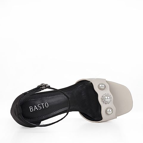 BASTO/百思图新款夏季白/黑色一字带女凉鞋72322BL7