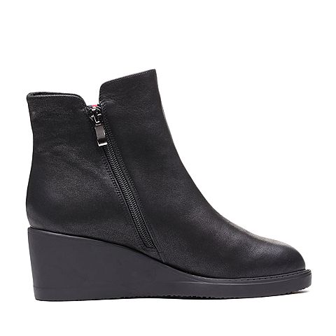 BASTO/百思图冬季专柜同款黑色牛皮/纺织品坡跟女皮靴短靴17D88DD7