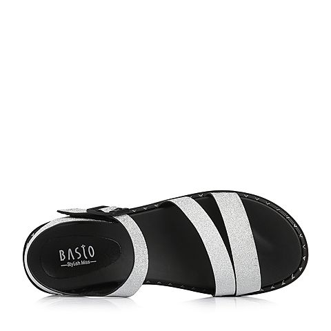 BASTO/百思图2018夏季专柜同款银灰色人造革休闲简约坡跟女凉鞋DB325BL8