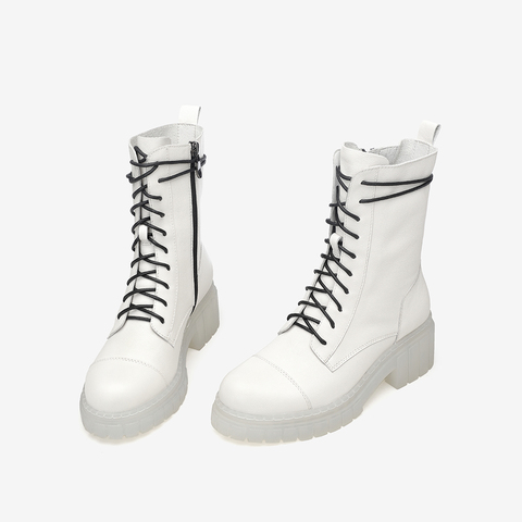 百思图2020冬新款商场同款时尚绑带圆头粗跟马丁靴女皮靴WDW02DD0