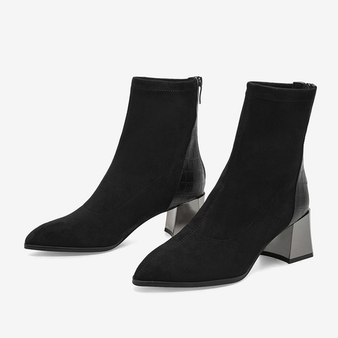 百思图2021冬季商场新款粗跟尖头高跟袜靴弹力靴女短靴A2093DD1