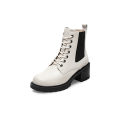 百思图2021冬季新款商场同款潮流英伦风粗跟马丁靴女短靴WPF07DD1
