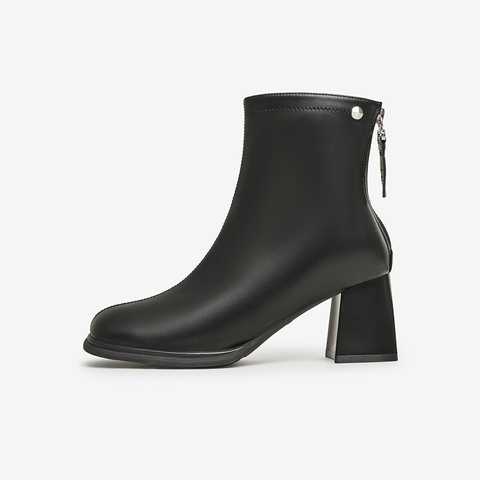 百思图2023冬季新款商场同款时尚简约时装靴粗跟女短靴MDA13DD3