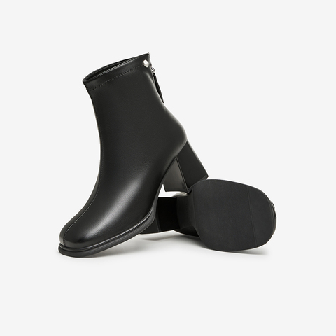 百思图2023冬季新款商场同款时尚简约时装靴粗跟女短靴MDA13DD3