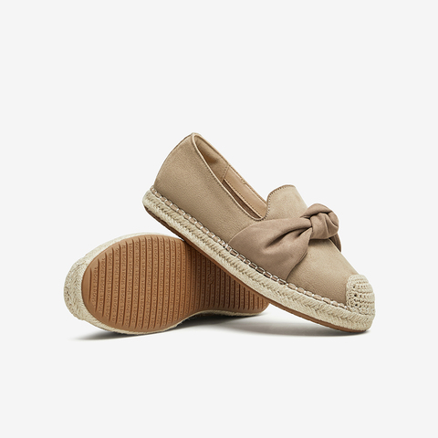 百思图2024秋季新款时尚休闲蝴蝶结渔夫鞋平跟女单鞋A0071CA4