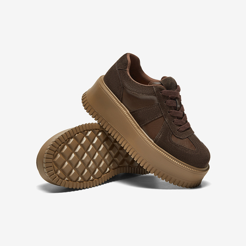 百思图2025春季新款时尚复古户外德训鞋厚底圆头女休闲鞋W0068AM5