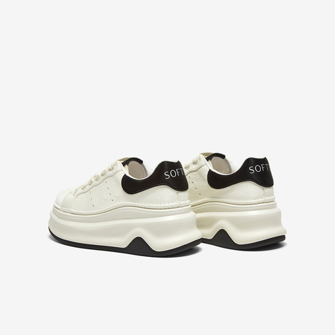 百思图2025春季新款时髦户外街头运动板鞋厚底女休闲鞋X8962AM5