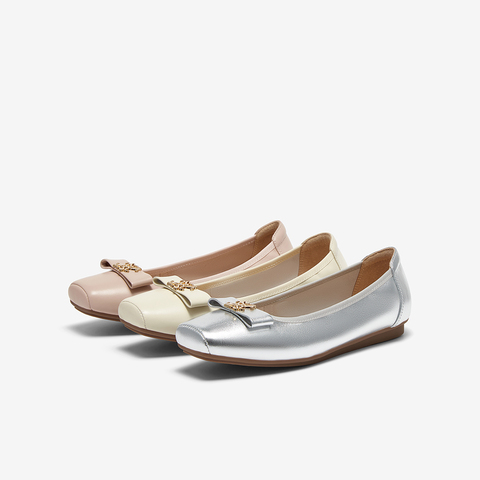 百思图2025春新款时尚蝴蝶结简约通勤方头平跟浅口女单鞋A4772AQ5