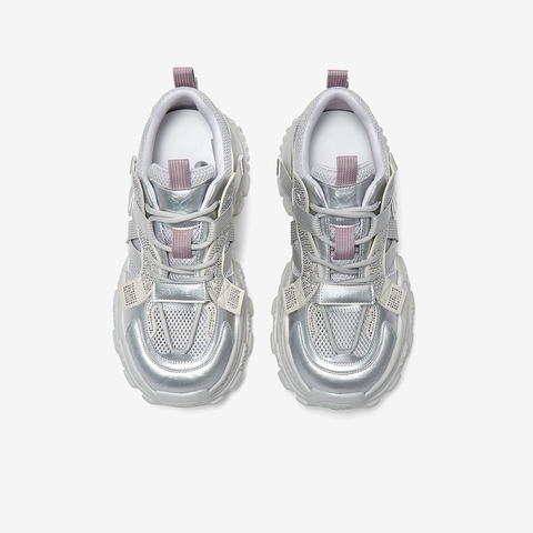 百思图2025夏季新款户外街头运动银色老爹鞋厚底女休闲鞋B2191BM5