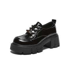 百思图2026春季新款商场同款牛津鞋时尚学院风女单鞋W1037AM6