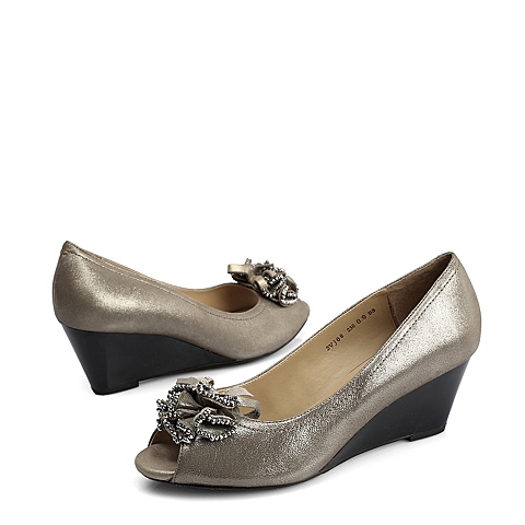BELLE/百丽春季新款银灰色贴膜羊皮女皮鞋3VJ08AU2
