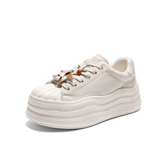 百丽波浪底百搭小白鞋女2025秋新商场同款串珠休闲板鞋E7K1DCM5