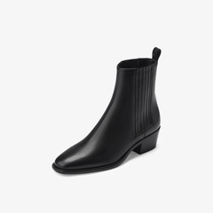 73hours女鞋复古手册2025冬季新品尖头方跟纯色时装靴