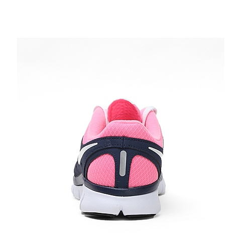 NIKE耐克童鞋夏季粉红色网布女中童透气超轻跑步鞋579971-600