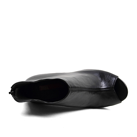 STACCATO/思加图秋季专柜同款黑色打蜡胎牛皮女凉靴9UQ11CB5