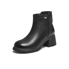 TATA/他她2025冬商场同款休闲百搭女时尚短靴新款CF901DD5