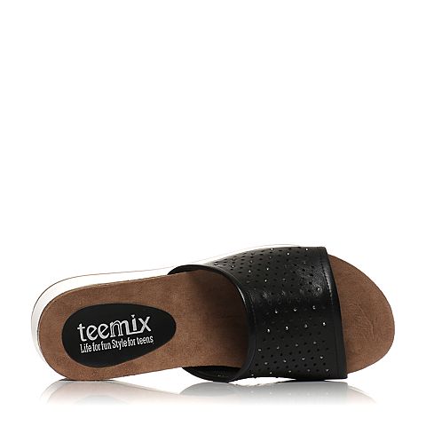 Teenmix/天美意夏专柜同款黑色绵羊皮时尚坡跟女拖鞋6Y202BT7