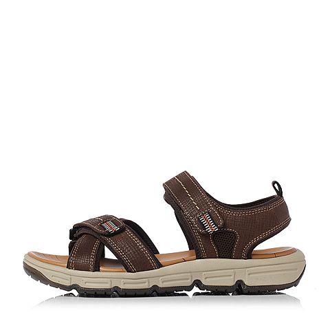Teenmix/天美意夏专柜同款棕色牛皮/织物舒适平跟男凉鞋2HP01BL8