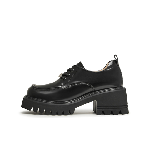 天美意2024春新款商场同款复古学院时尚百搭女英伦鞋CHO30AM4