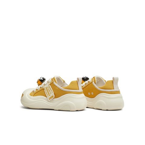 天美意2025夏新款商场同款趴趴农场系列百搭女休闲板鞋CIK20BM5