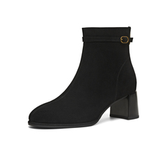 天美意2025冬新款商场同款气质优雅短筒靴简约女时装靴BK032DD5