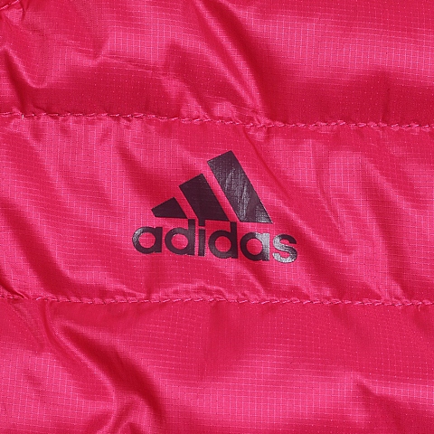 adidas阿迪达斯新款女子冬季越野系列鹅绒羽绒服AA2061