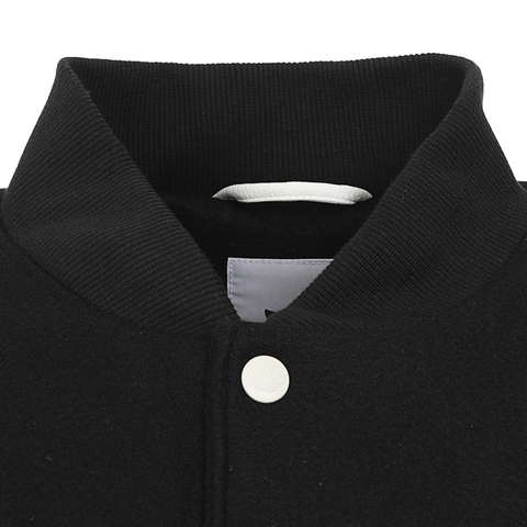 adidas阿迪达斯2024男子MUFC CNY JKT薄棉服JF0382