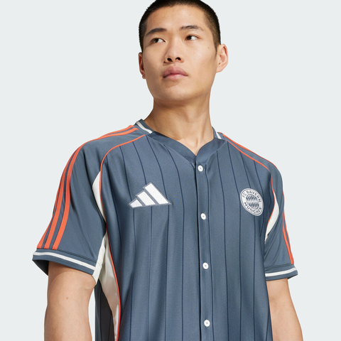 adidas阿迪达斯2025男子FCB US SHIRT针织无领短TJM9435