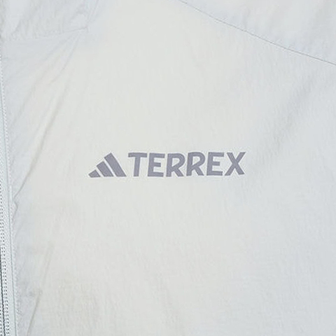 adidas阿迪达斯2025男子MT W.R UPF JKT梭织连帽外套JD3504