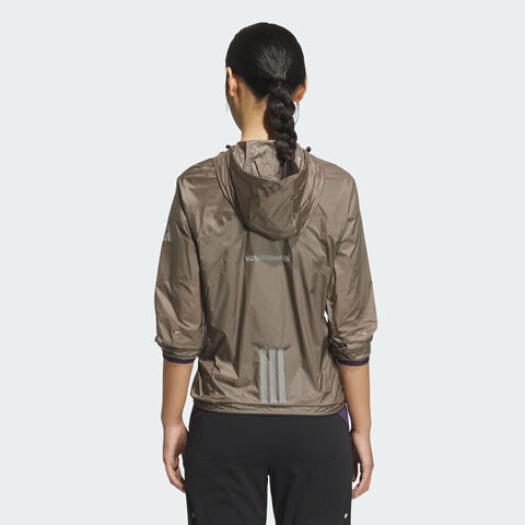 adidas阿迪达斯2025女子RUN W WINDBRAKR梭织连帽外套KC0385