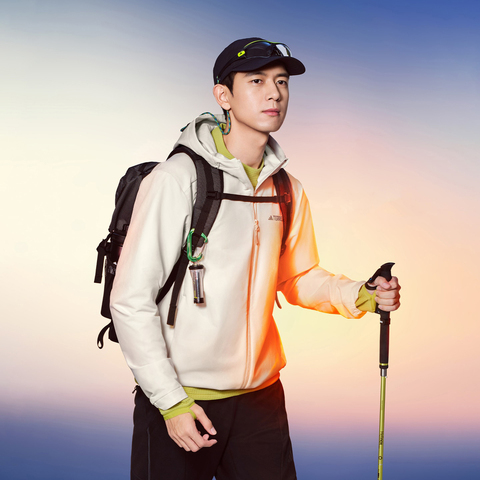 adidas阿迪达斯2025男子MT WP SFTS JKT梭织连帽外套KC8492