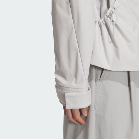 adidas阿迪达斯2025女子FUSTL W WV JKT2梭织连帽外套KC2711