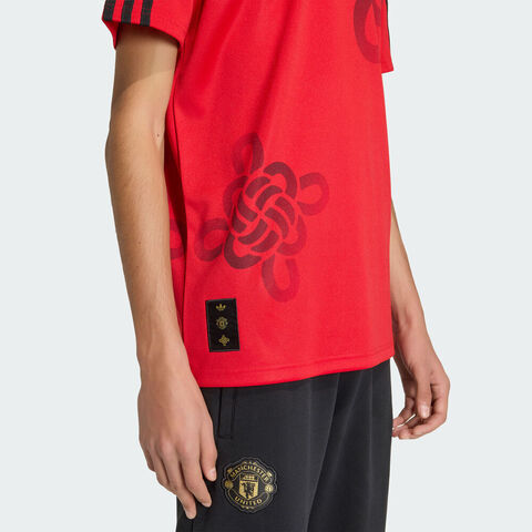 adidas阿迪达斯2025男子MUFC CS JSY针织无领短TJM5568