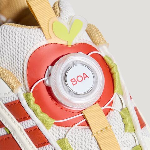 Adidas Kids阿迪儿童2026男大童OZMILLEN BOA J三叶草童装HP7122