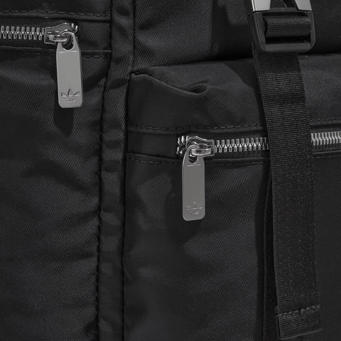 adidas Originals阿迪三叶草2025中性ORI FLIP BP双肩包KC2748