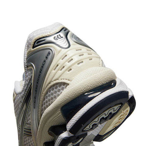 Asics亚瑟士2024女子GEL-KAYANO14AT跑步鞋1202A056-109