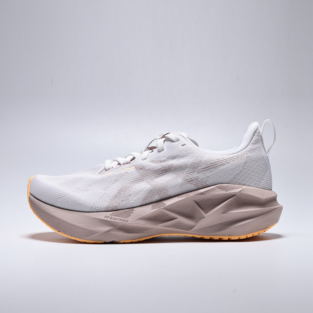 Asics亚瑟士2024女子NOVABLAST 5BLAST1012B765-102