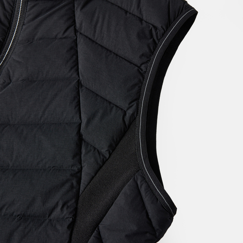 Asics亚瑟士2024女子女式运动轻量羽绒背心羽绒背心2032D406-001