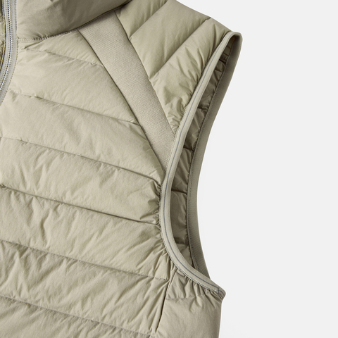 Asics亚瑟士2025男子男式运动轻量羽绒马甲羽绒背心2031F370-020