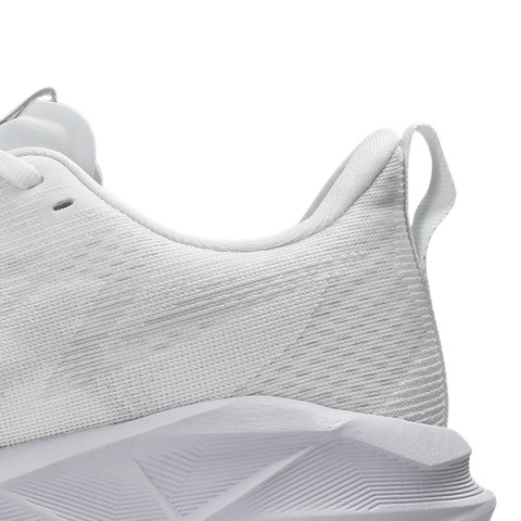 Asics亚瑟士2025女子NOVABLAST 5BLAST1012B765-103