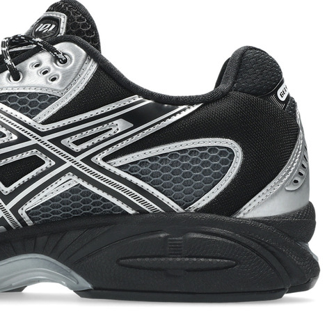 Asics亚瑟士2026中性GEL-NIMBUS 10.1AT1203A820-001