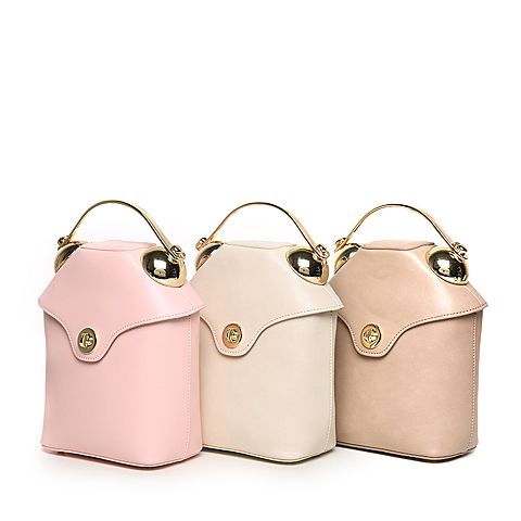 BASTO/百思图夏季白色人造革简约纯色时尚女链条包X1167BN7